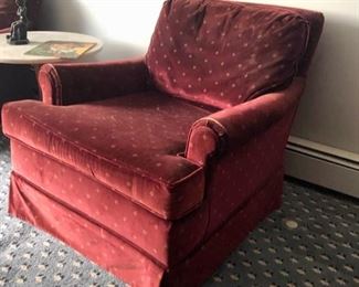 Pair vintage lounge chairs 