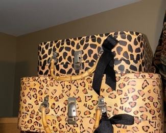 ANIMAL PRINT TRUNKS