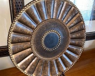 BEAUTIFUL HOME DECORATIONS AND DECORATIVE ACCENT PIECES
