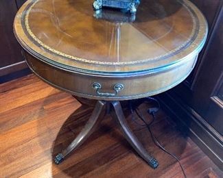 ROUND WOODEN LEATHER TOP TABLE
$150