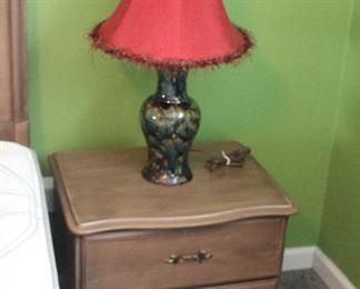 vintage end table-lamp