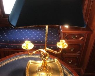 Lovely interesting brass lamp top quality 