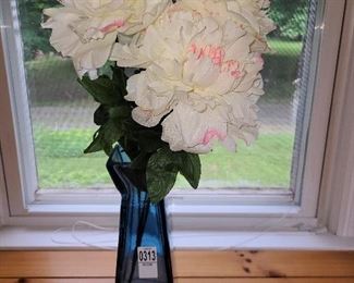 Lot #313 - Vase W/ Flowers - $5
