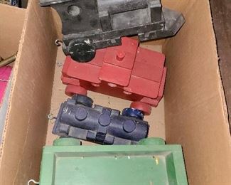 Lot #489 - Contents of Box - $10