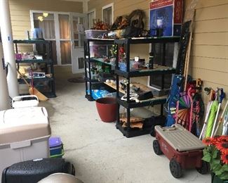 Oodles of patio and yard items