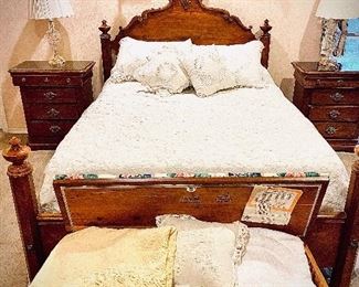 QUEEN MASTER SUITE DRESSER, CHEST OF DRAWERS, TRI-FOLD MIRROR, TWO NIGHTSTANDS TWO STUNING LAMPS AND A LANE CEDAR CHEST. BEAUTIFUL. 