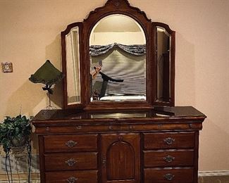 GORGEOUS THOMASVILLE BEDROOM SUITE-DRESSER, TRIFIOLD MIRROR, CHEST WITH CABINETS AND DRAWERS, 2 NIGHTSTANDS, HEAEDBOARD AND FOOTBOARD