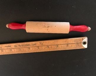 Small rolling pin $3.00