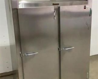 Traulsen 4 Door Dual Sided Refrigeration Unit