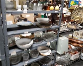 Assorted glassware & collectibles