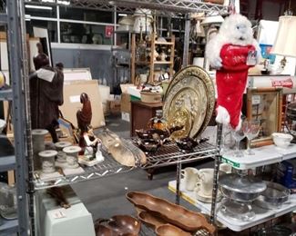 Assorted collectibles 