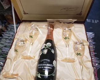 Vintage collectible 1989 Champagne Perrier Jouet gift set