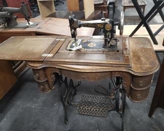 Antique late 1800's Eldridge sewing machine in original cabinet & accessories