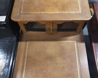Vintage 2 tiered leather insert end table 30.75"D x 24"W x 25"H in the back