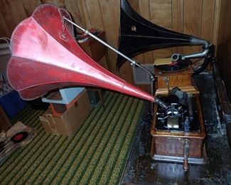 EDISON PHONOGRAPH WITH LARGE PAINTED HORN, WORKING CONDITION