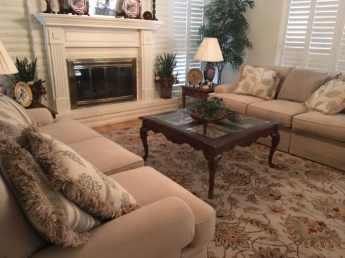 Huntington House Couches from Star Furniture