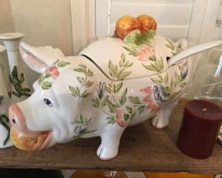 Pig Tureen 😊