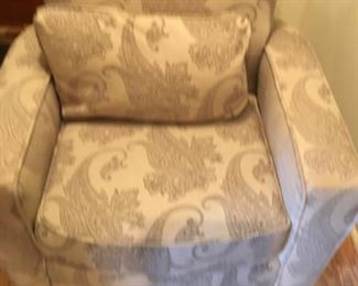 Swivel Accent Chairs