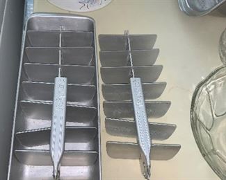 Photo Inv #98 - Ice Trays $3 ea 