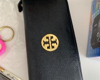 Photo Inv #115- Wallet - $10 