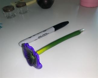 Photo Inv #149 /Floral Pen - $5 