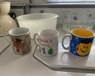 Photo Inv #166  - Mugs $1 Ea