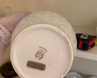 Photo Inv #218 -Lenox Urn (2) - $15 ea 