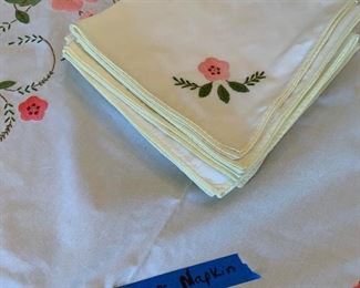Photo Inv #253- Table Linens - $40 Set 