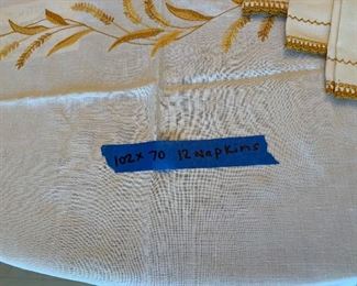 Photo Inv #260  - Table Linens $30 