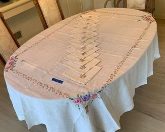 Photo Inv #263  - Table Linens - $35