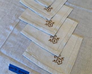 Photo Inv #263  - Table Linens - $35