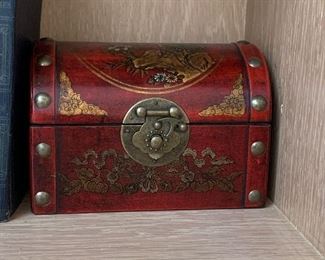 Photo Inv #311 - Box - $15