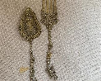 Photo Inv #341 -Serving Pieces - $8