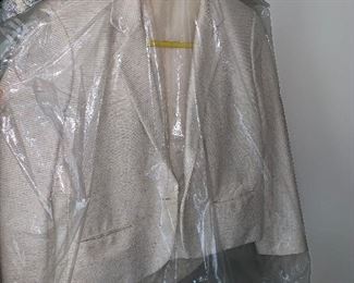 Photo Inv #355 Ladies Clothing $1-$10 / Size 0-2 