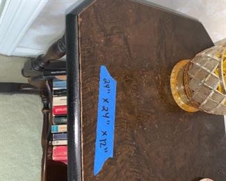 Photo Inv #380 - Stand - $20