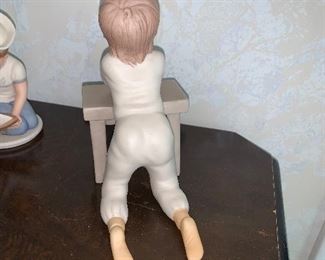 Photo Inv #382 Child at a desk ($20)