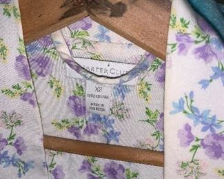 Photo Inv #425 Clothing  $1-$10 Petite Sizes 0-4 