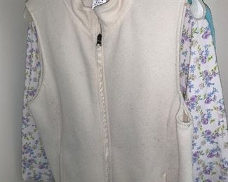 Photo Inv #426 Clothing  $1-$10 Petite Sizes 0-4 