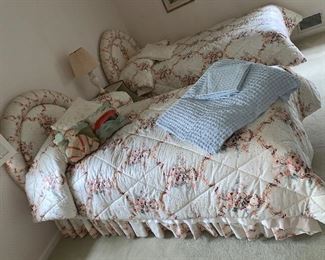 Photo Inv #401 Twin Size Bed - $95