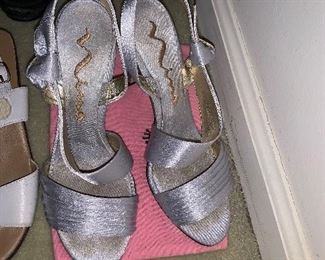 Photo Inv #434 Ladies Shoes - Size 7-7.5 $2-$20