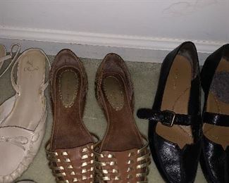 Photo Inv #436 Ladies Shoes - Size 7-7.5 $2-$20
