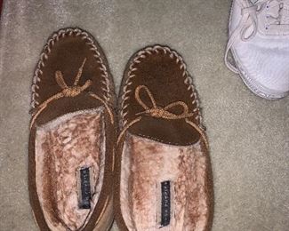 Photo Inv #440 Ladies Shoes - Size 7-7.5 $2-$20