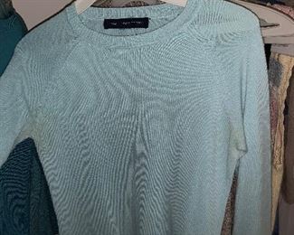 Photo Inv #445 Ladies Clothing $1-$10 