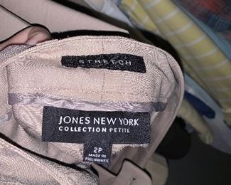 Photo Inv #448 Ladies Clothing $1-$10 