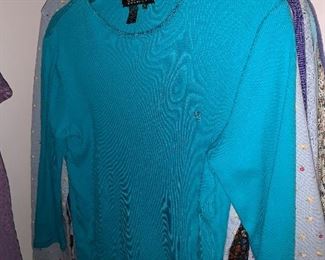 Photo Inv #469 Ladies Clothing $1-$10 