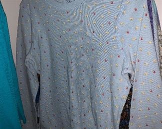 Photo Inv #471 Ladies Clothing $1-$10 