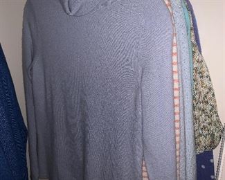 Photo Inv #475 Ladies Clothing $1-$10 