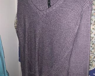 Photo Inv #479 Ladies Clothing $1-$10 