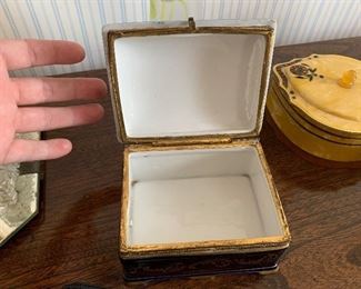 Photo Inv #499 - Decorative Pieces- Make an Offer 