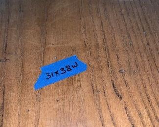 Photo Inv #519 Circular Table - $150 R 